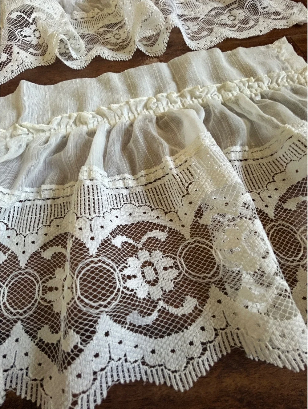 Set of Two Vintage Cream Lace Curtains with Floral Pattern